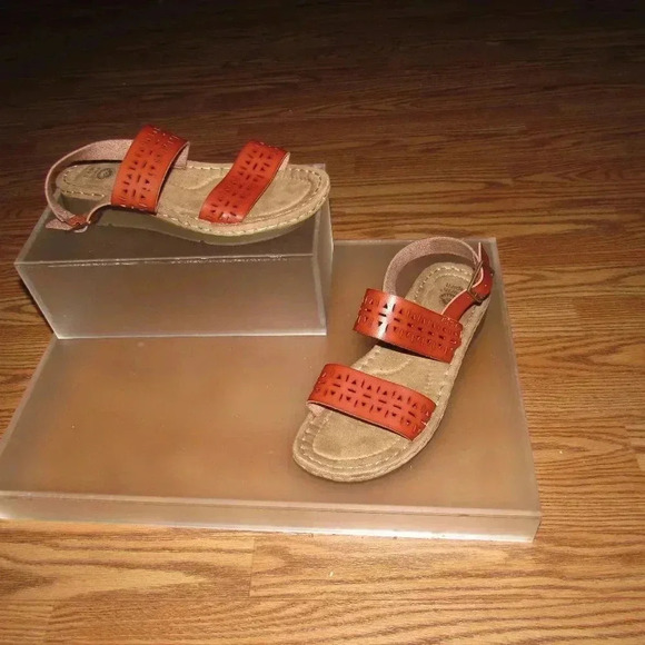 EARTH SPIRIT Orange Sandals Size 11 - Picture 1 of 4
